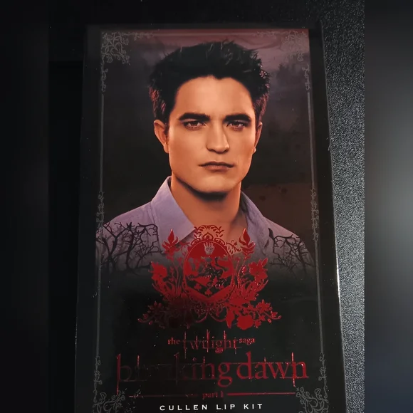 3 Pc Cullen Lip Kit - Liner, Lipstick & Gloss (NEW) - Picture 2 of 5